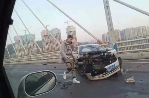 国产电车车祸视频真实事件,还原悲剧瞬间