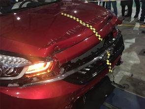 国产塞纳追尾视频,行车记录仪捕捉惊险一幕  第3张